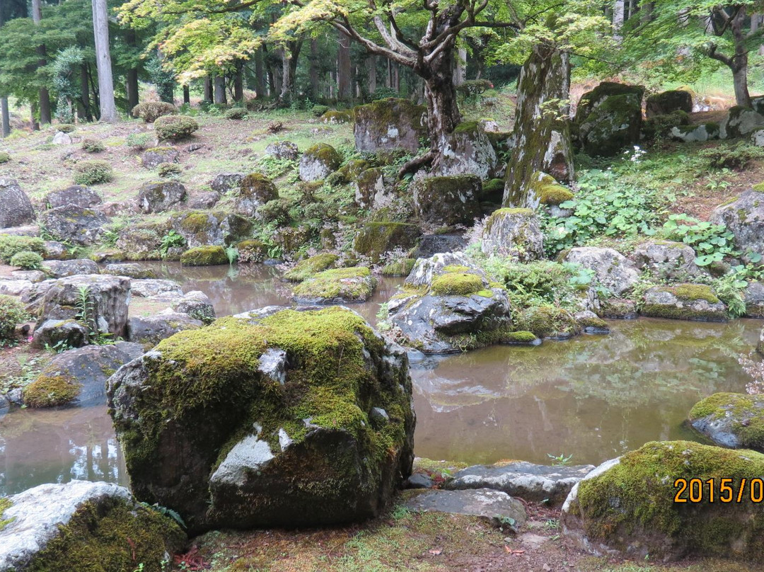 Suwa Yakata Remains Garden景点图片