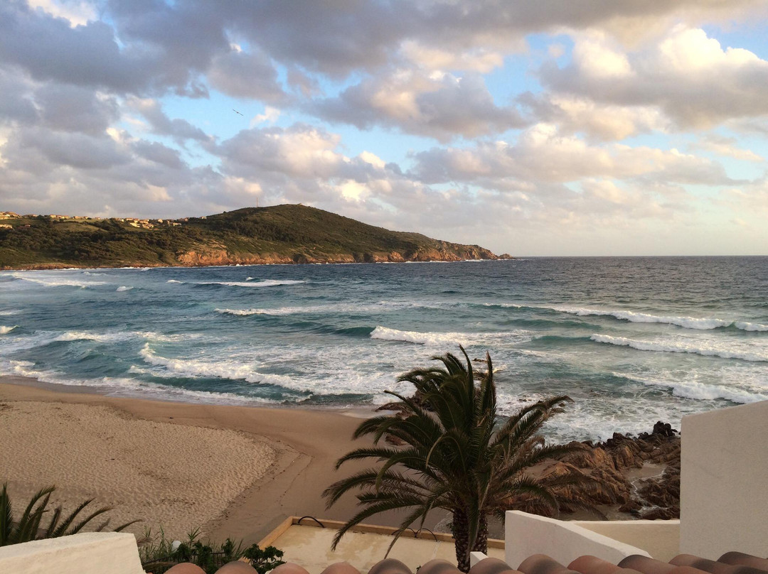 Plage de Péru景点图片