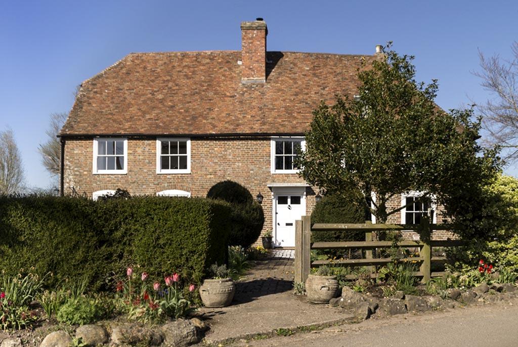 The Manor House-官方
