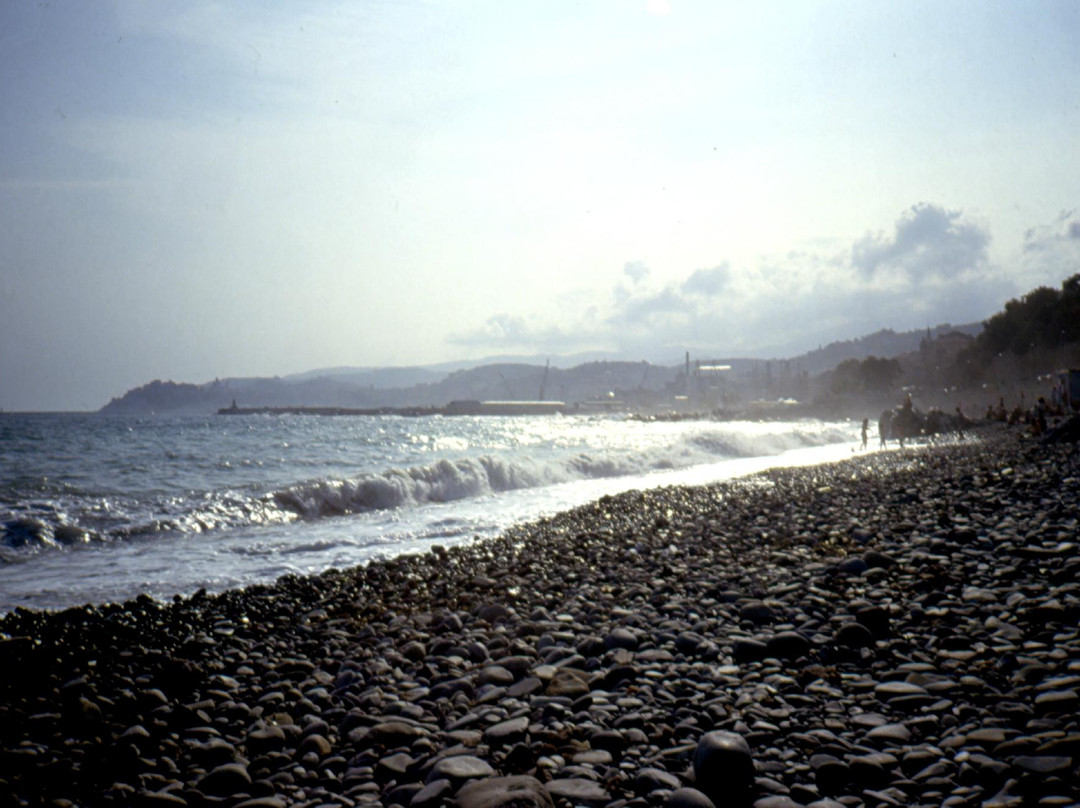 Oneglia Beach-因佩里亚必去景点