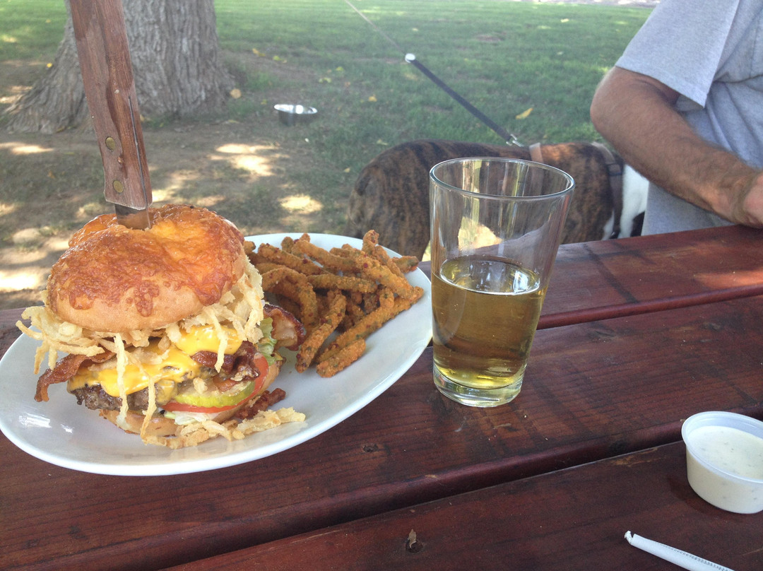 Vina餐馆和美食-Lassen Steakhouse