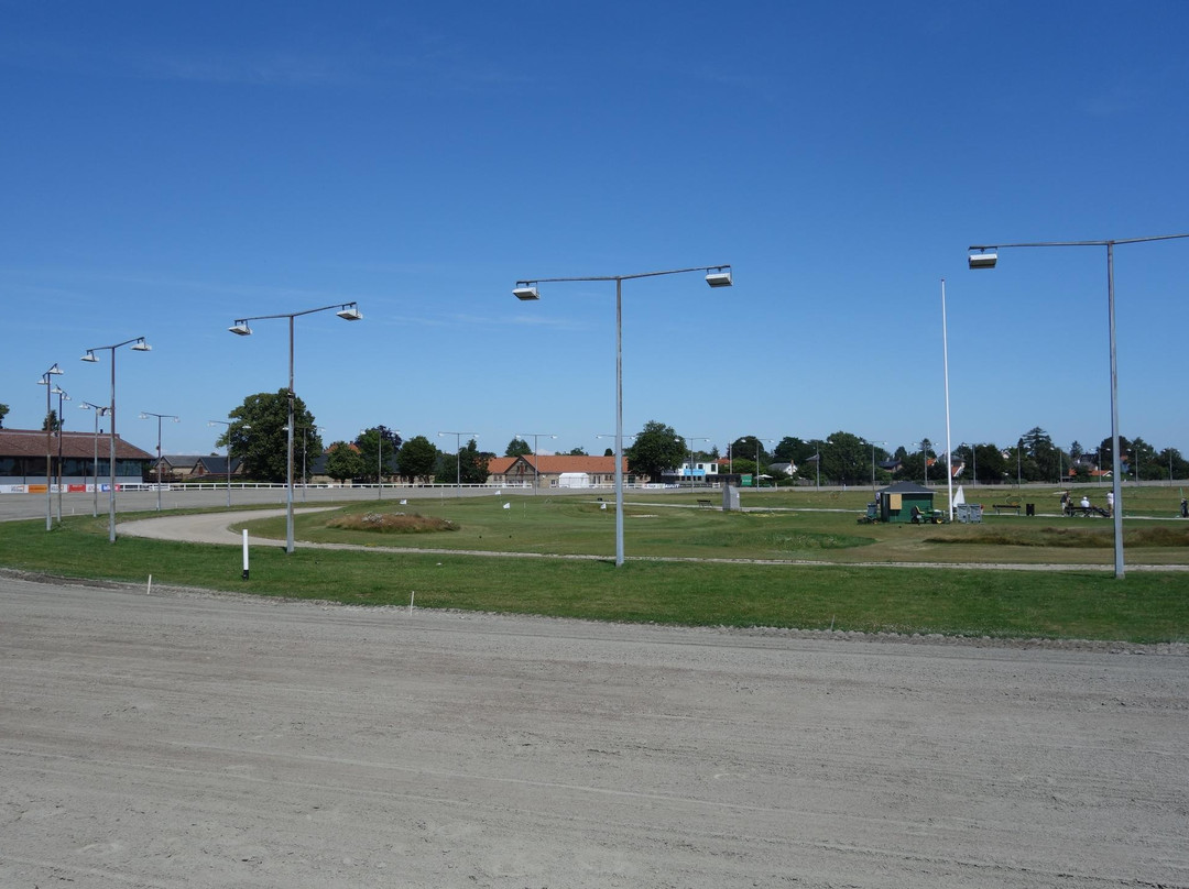 Charlottenlund Travbane景点图片