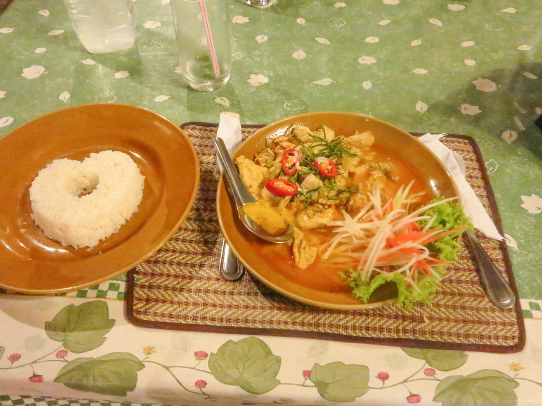 ร้านอาหาร เขาสกริเวอร์ลอดจ์