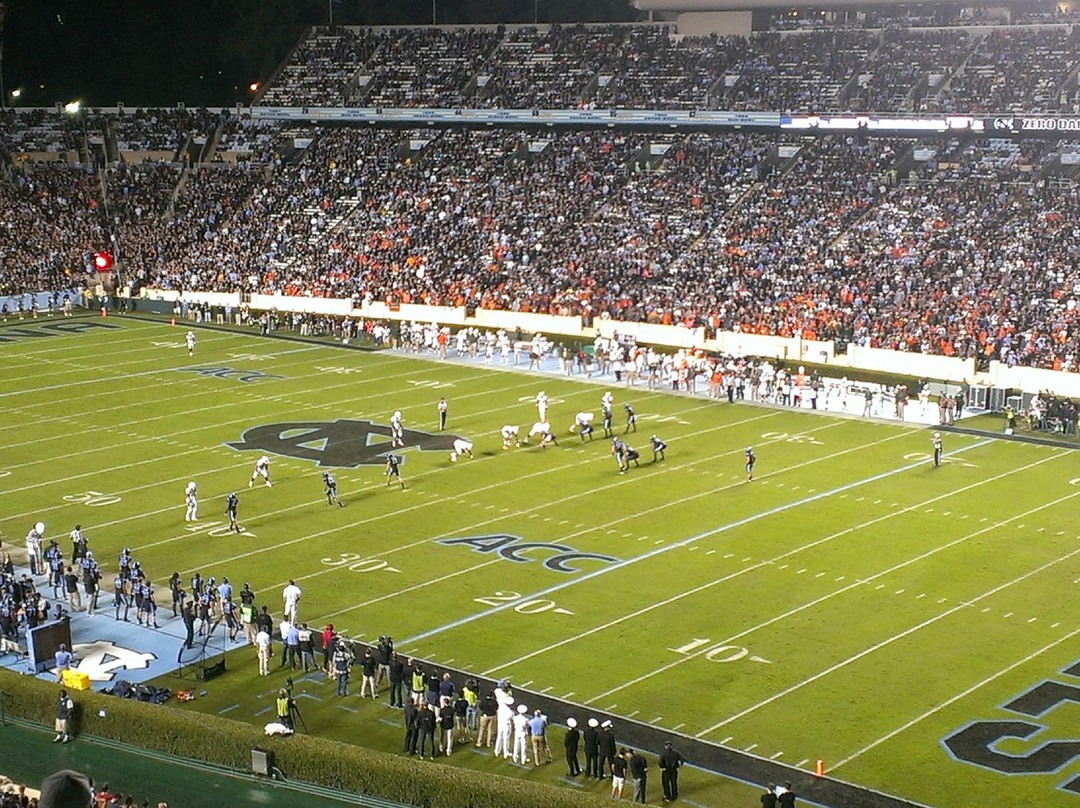 Kenan Memorial Stadium-教堂山必去景点
