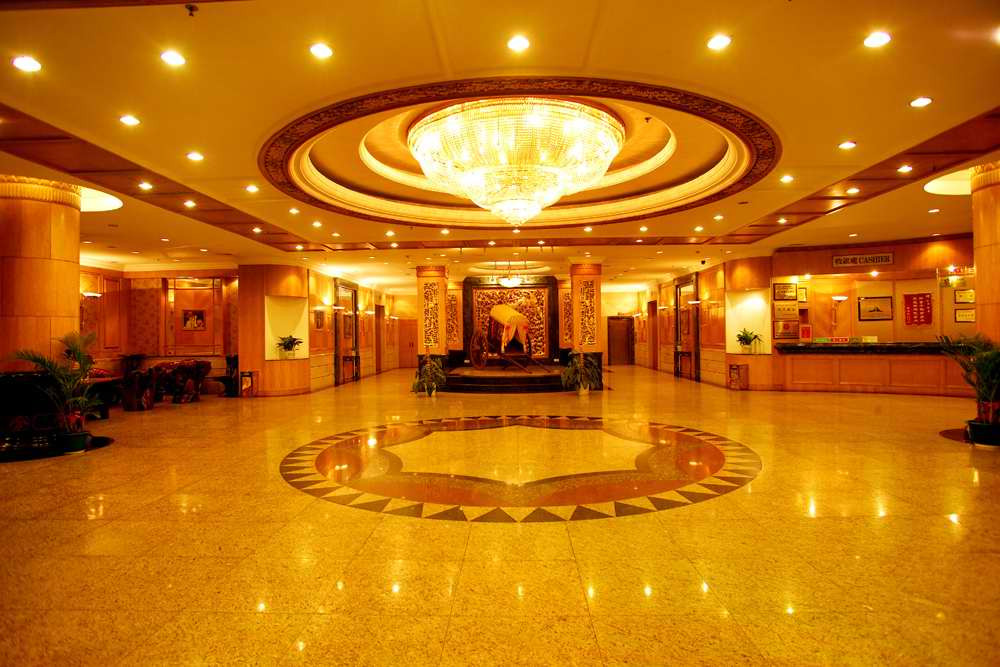 焦作亿万饭店主图