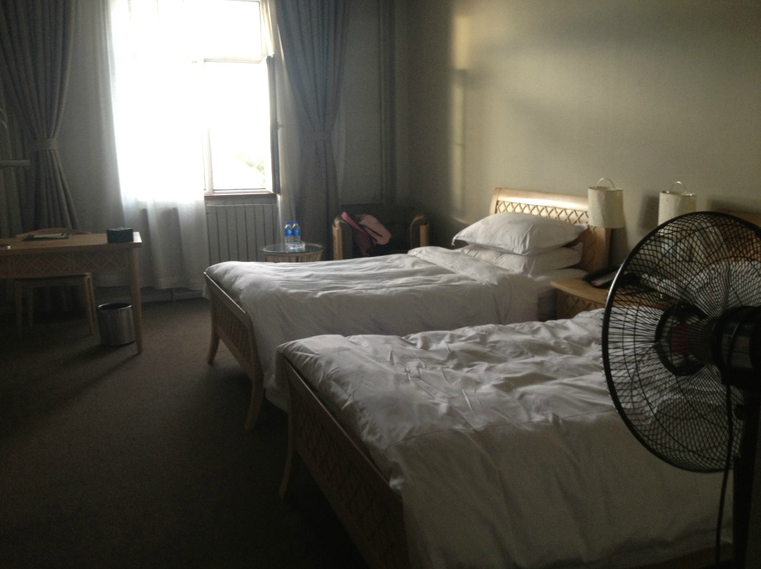 额尔古纳大酒店主图