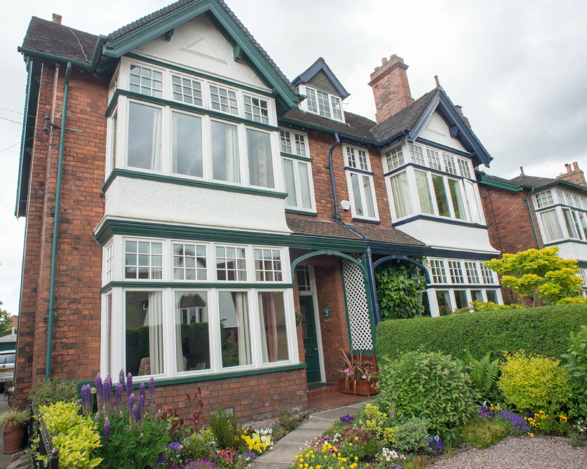 Hazel's Bed and Breakfast-官方