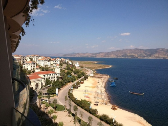 抚仙湖-澄江县必去景点