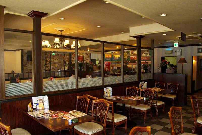 ガスト 名護店