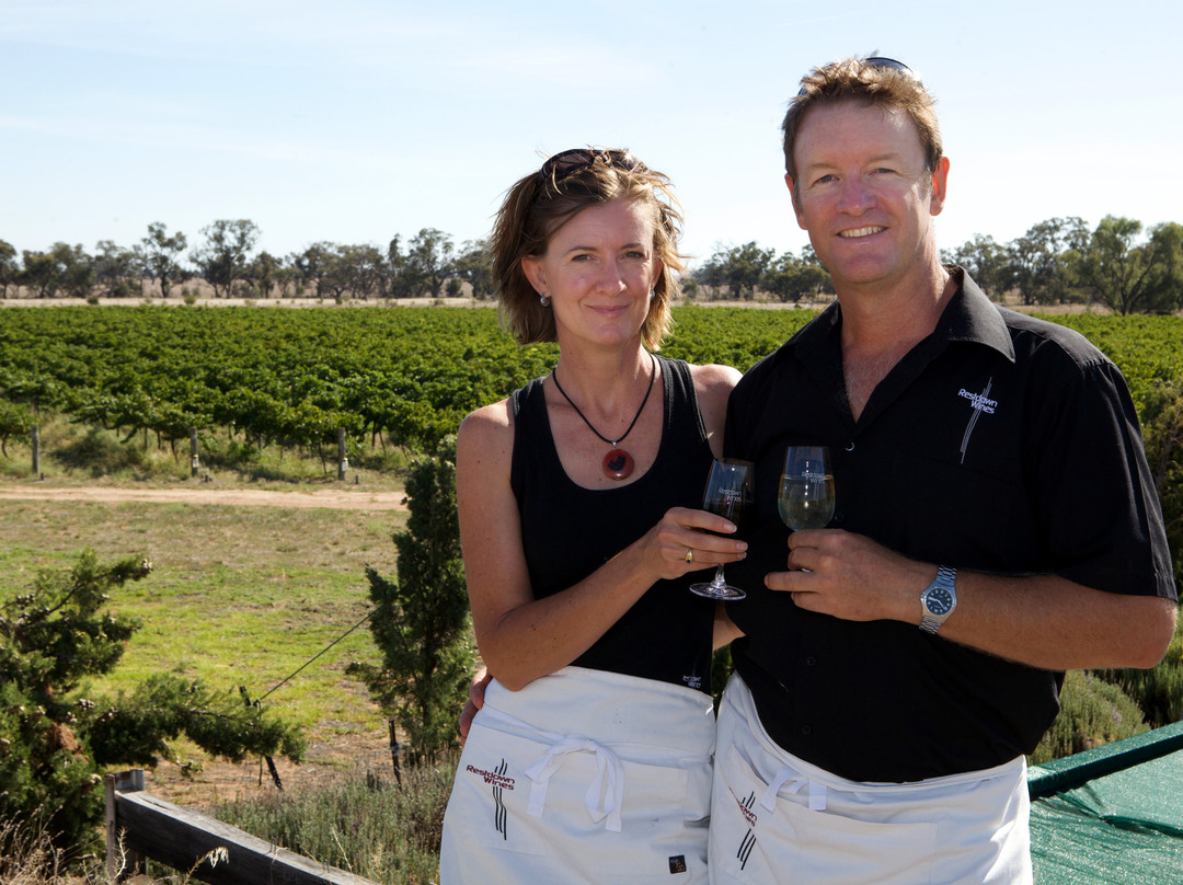 Barham旅游景点-Restdown Wines and Jungle Lane Beef