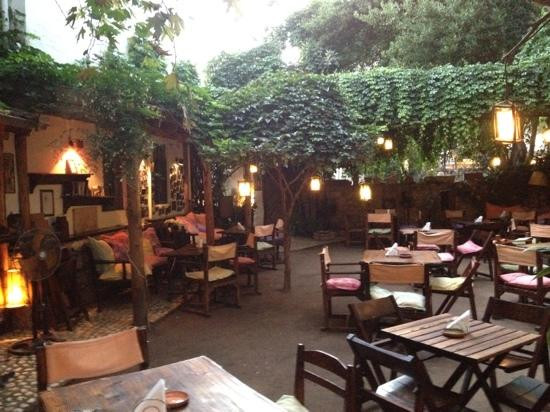 Hideaway Cafe & Bar-卡斯必去景点