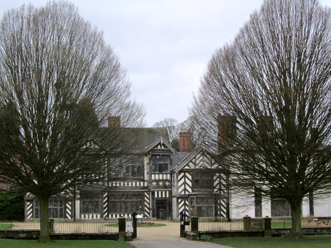 Wythenshawe Hall景点图片