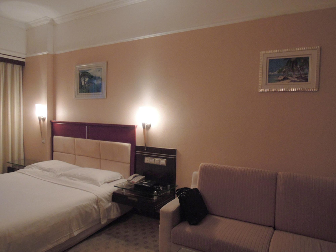 茂名市酒店住宿-华海酒店