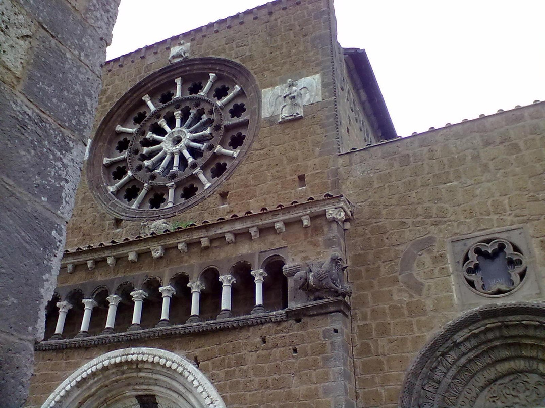 Basilica di Santa Maria Maggiore-Tuscania必去景点
