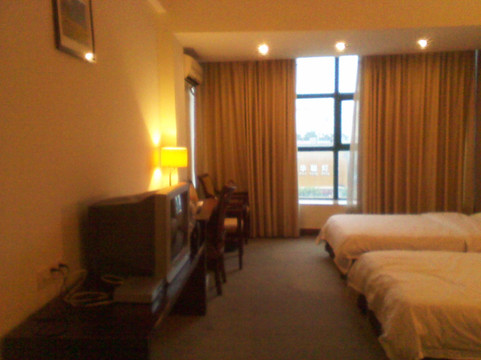 东春大酒店主图