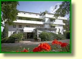 莱茵兰酒店主图