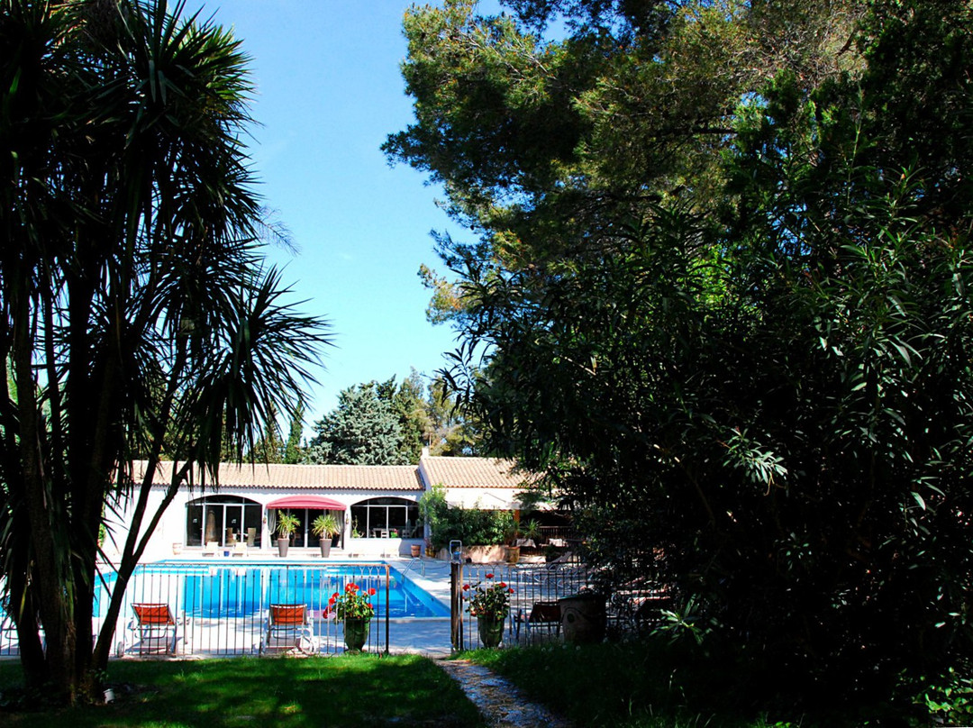 塔拉斯孔酒店住宿-诺士马泽酒店