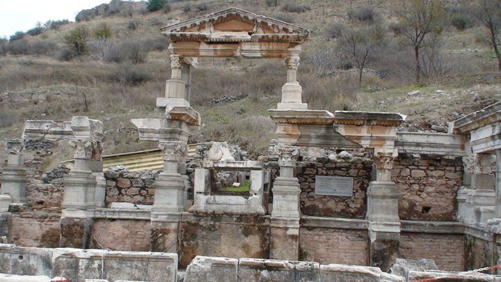 Trajan's Fountain景点图片