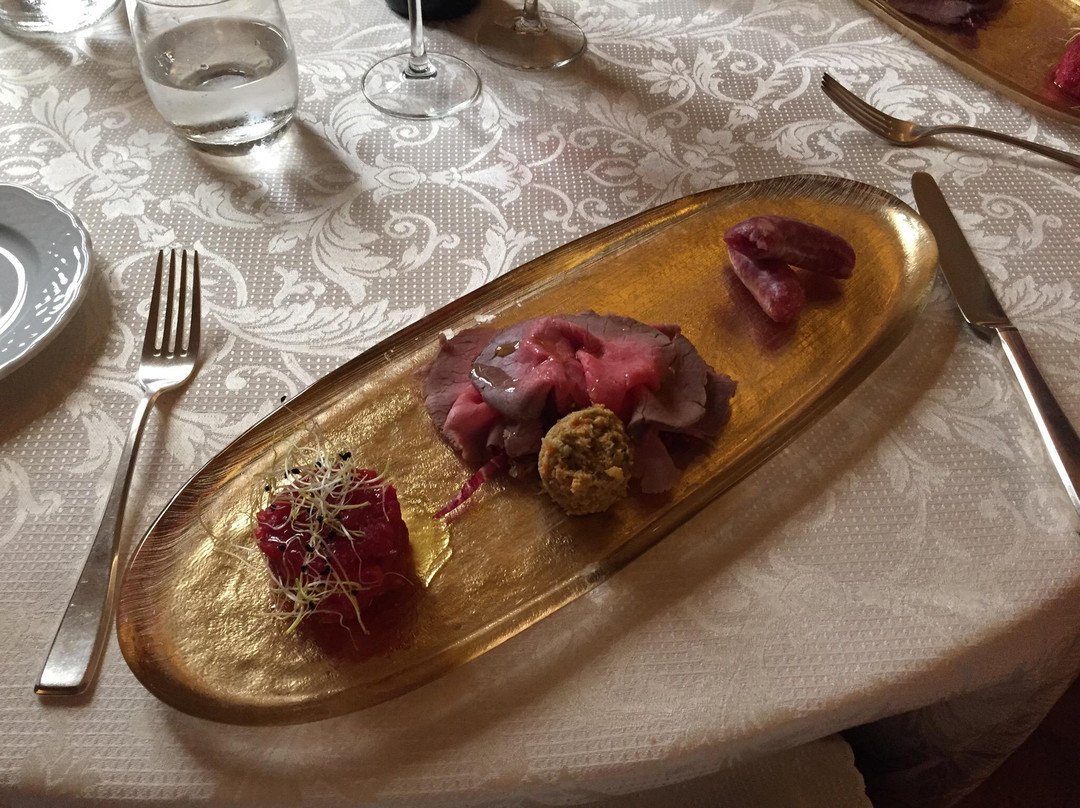 Monchiero餐馆和美食-Ristorante Vini & Violini