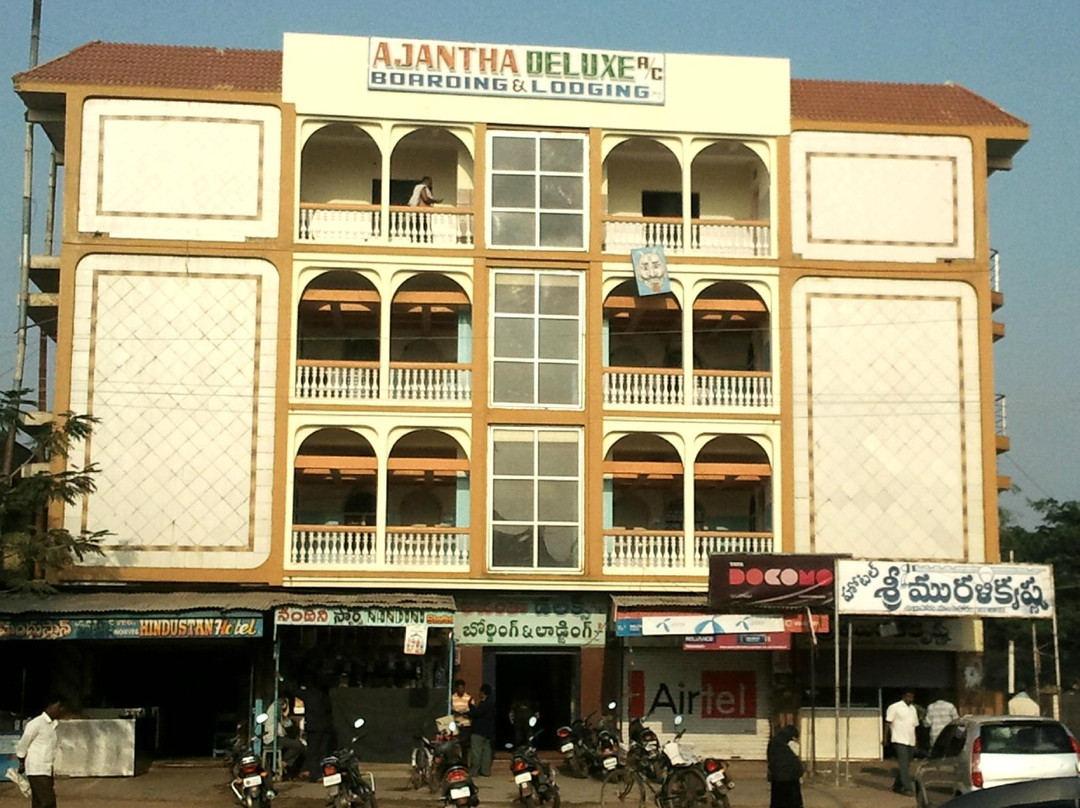Ajantha Deluxe Lodge