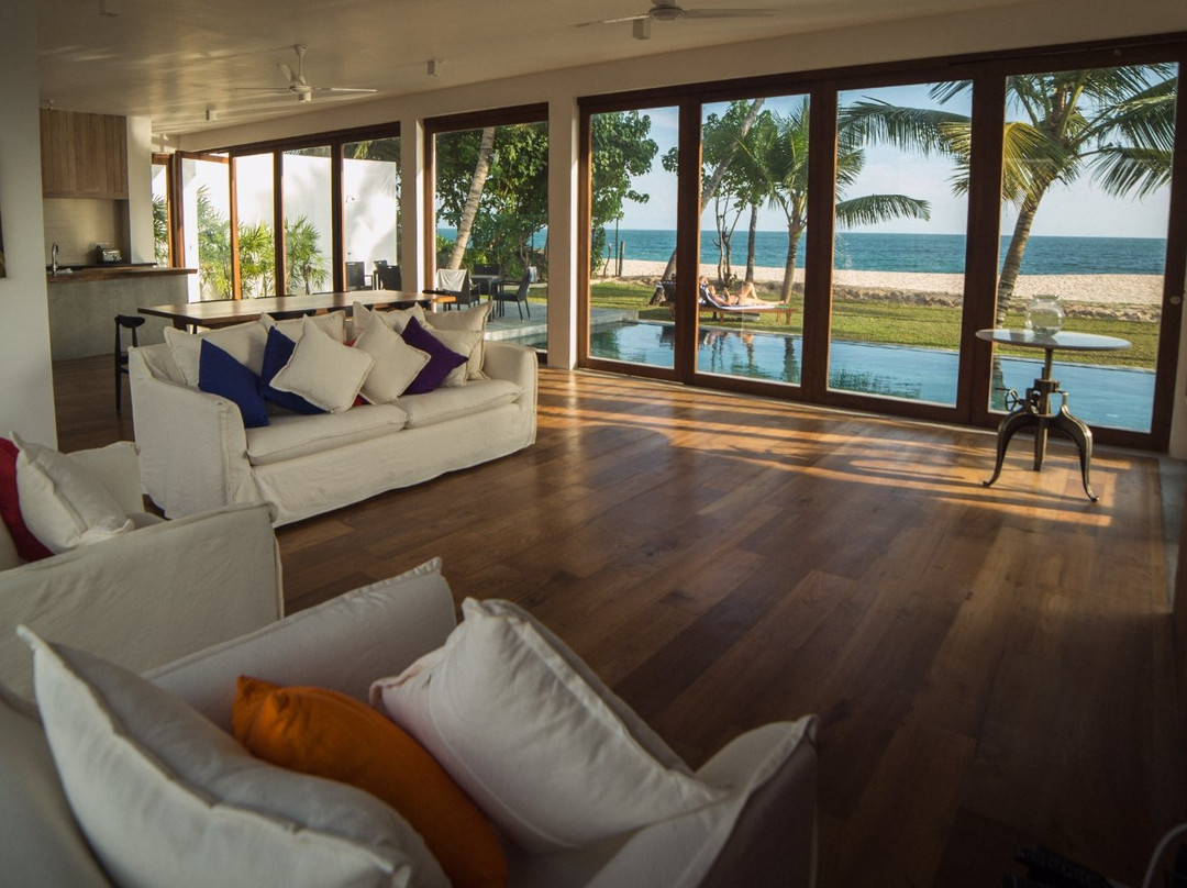Riso and Amour Beach Villas By Lantern