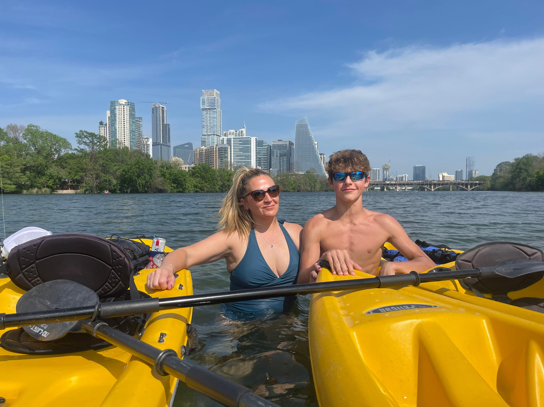 Viking Ship Kayak Rentals-Lago Vista必去景点
