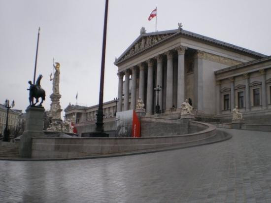 国会大厦-维也纳必去景点