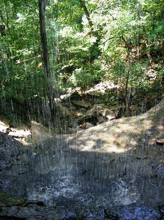 Devil's Den State Park-West Fork必去景点