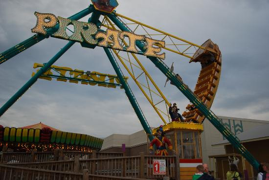 Broadway at the Beach-美特尔海滩必去景点