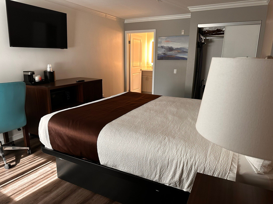 阿普兰套房酒店主图