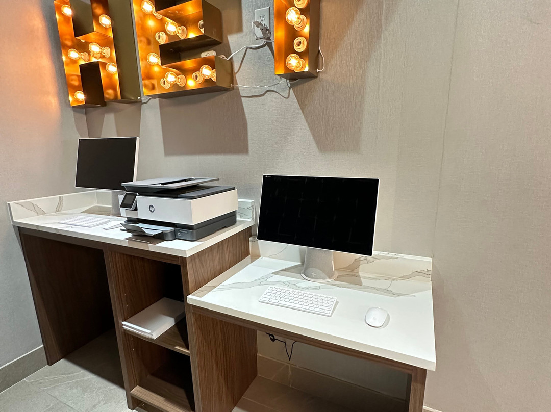 La Quinta Inn & Suites by Wyndham Decatur主图