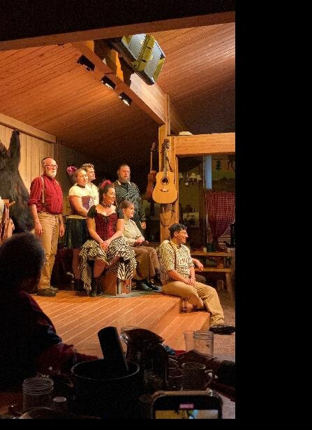Alaska Cabin Nite Dinner Theatre景点图片