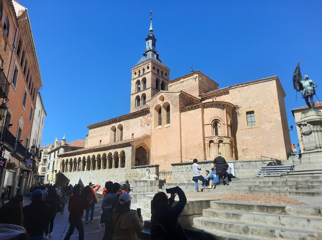 Calle Real de Segovia-塞哥维亚必去景点
