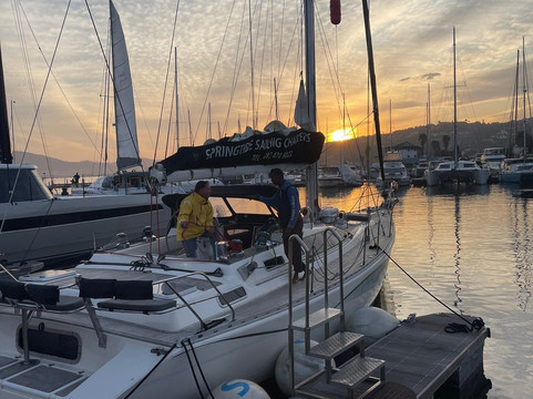 Springtide Sailing Charters-克尼斯纳必去景点