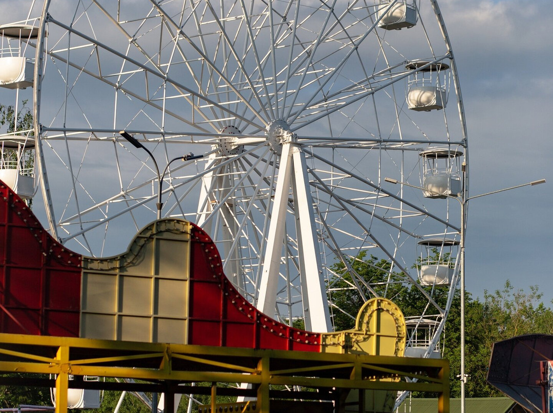 Rybinsk city square景点图片