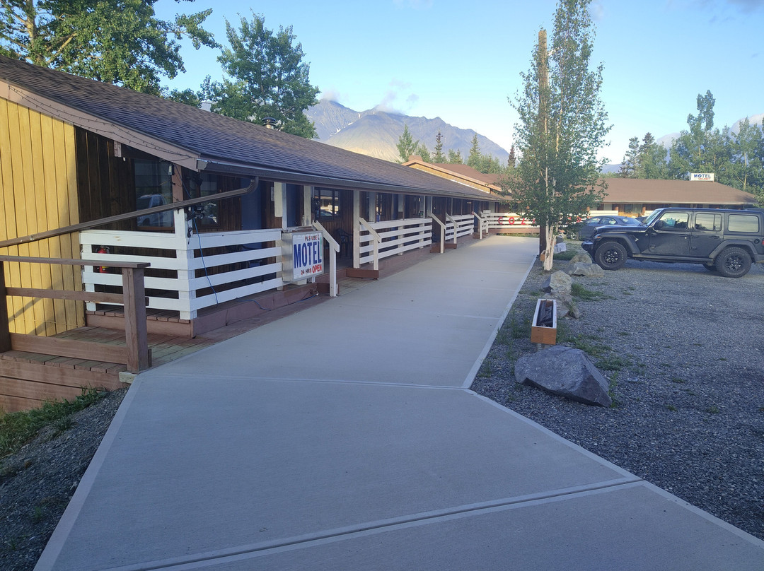 Cozy Corner Motel & Restaurant主图