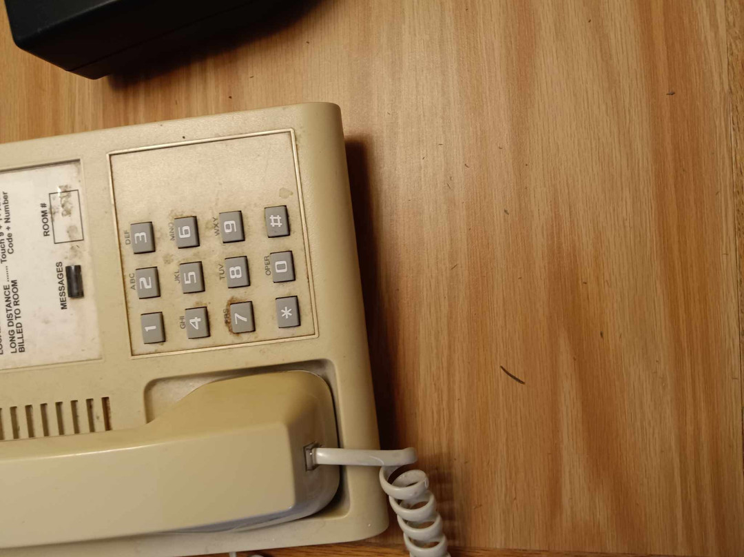 Super 8 by Wyndham Huntington主图