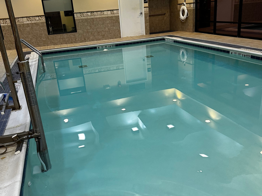 Hampton Inn & Suites Plattsburgh主图