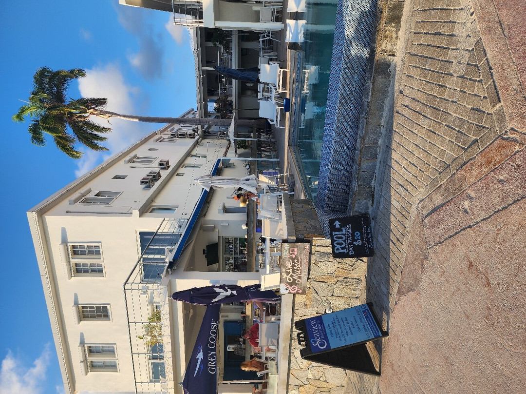 Seaview Beach Hotel主图