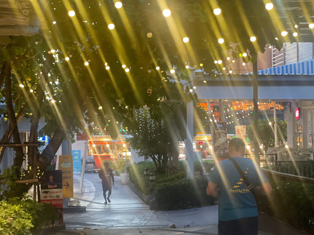 Pattaya Marina Night Market-芭堤雅必去景点