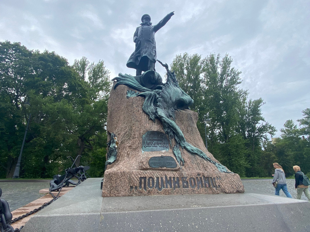 Monument S.O. Makarov景点图片