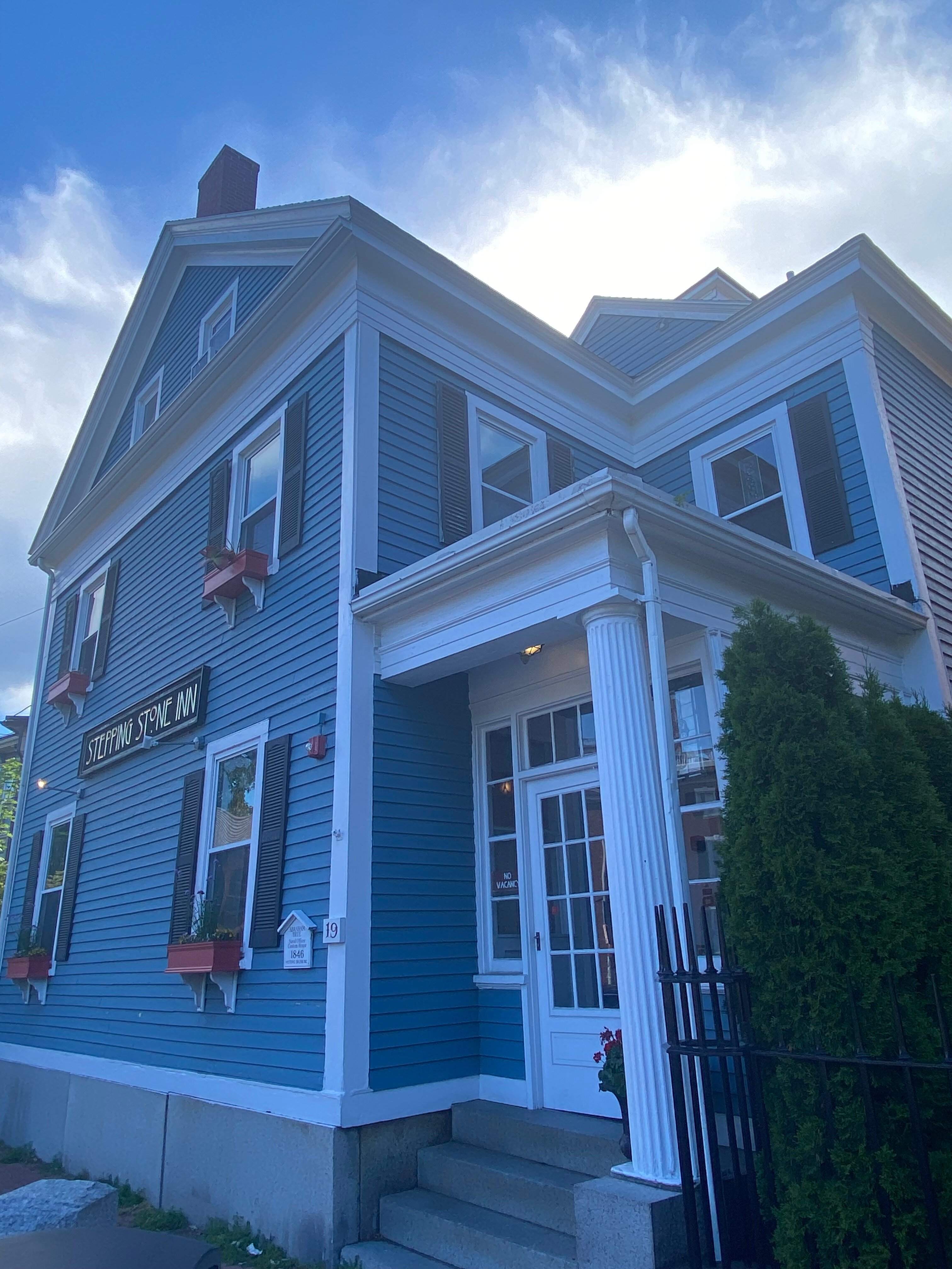 Stepping Stone Inn-官方