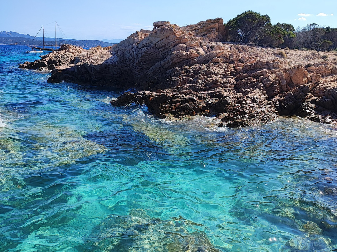 Motonave Marinella IV-拉马达莱娜必去景点