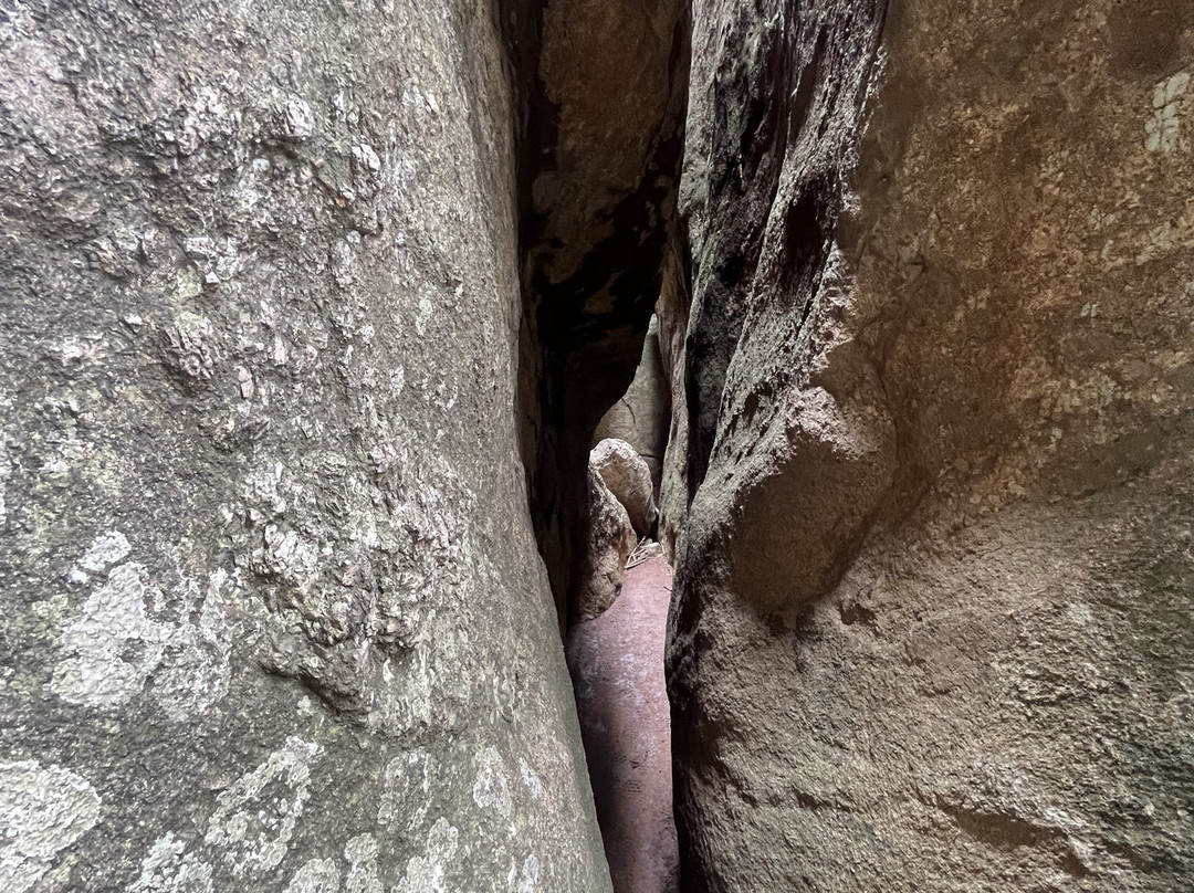 Antharagange Caves-null必去景点