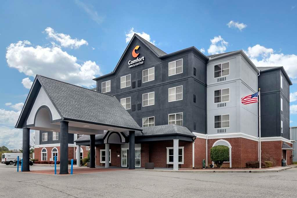 Comfort Inn & Suites Calhoun South主图