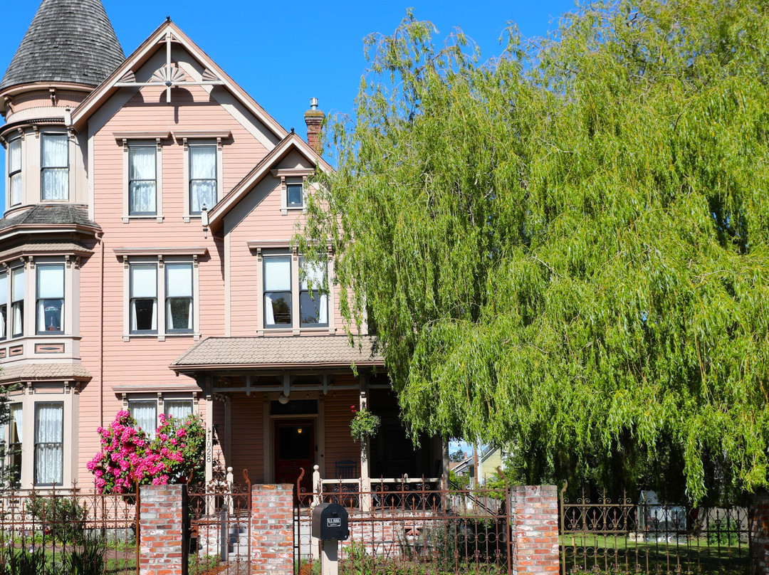 The Adams Pragge House