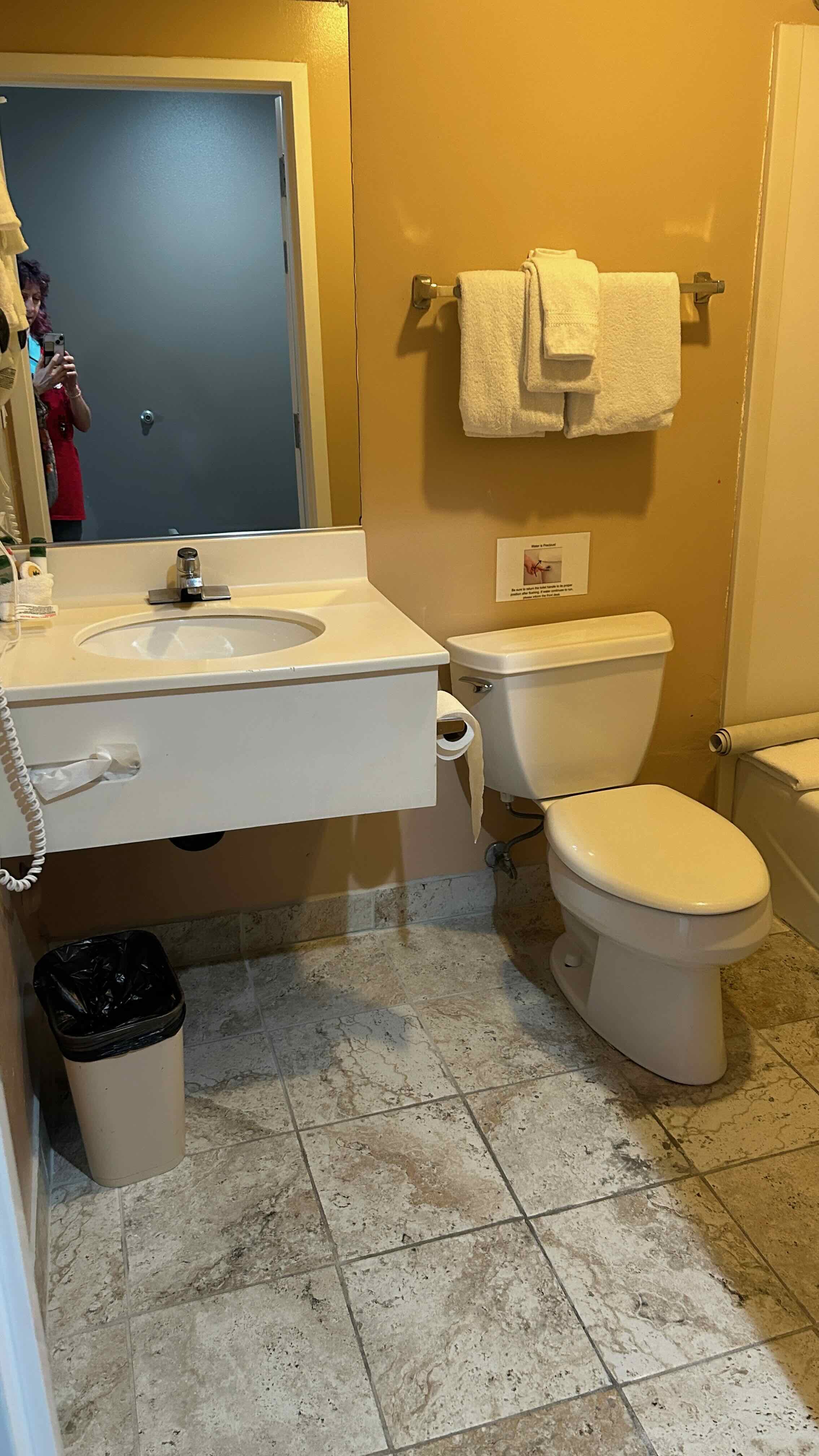 Continental Inn-官方