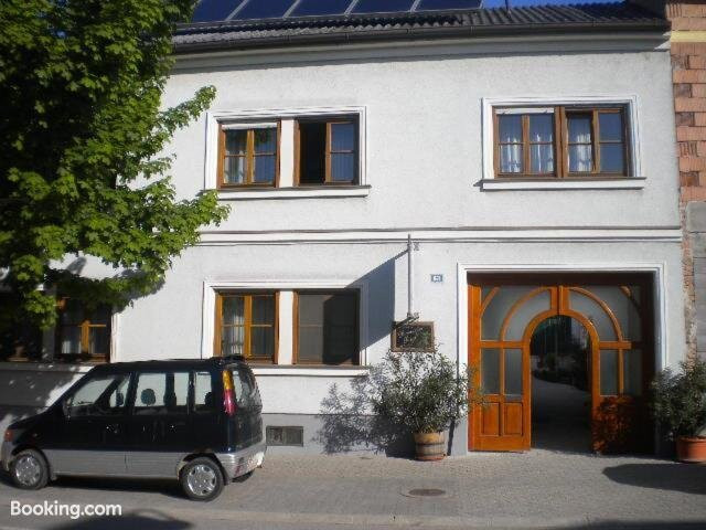 Weingut Auer Werner主图
