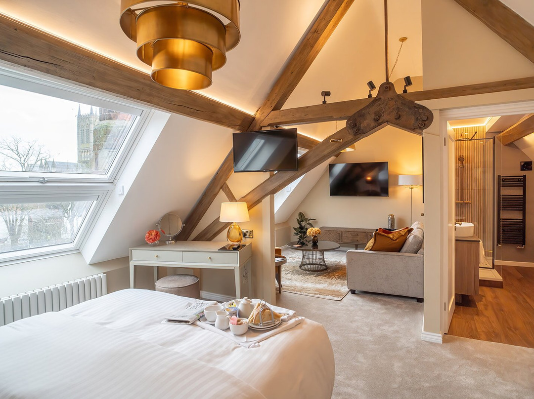 The Castle Hotel主图