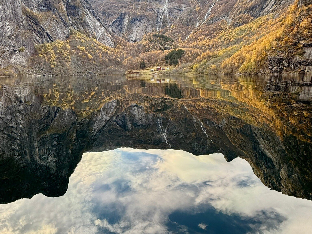 Balestrand Fjord Adventures景点图片